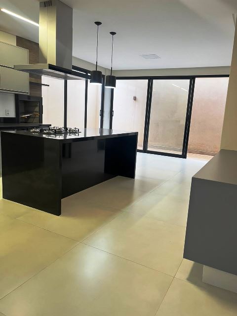 Sobrado para Venda em Jardins Bolonha, Senador Canedo (RNS 245), Goiás